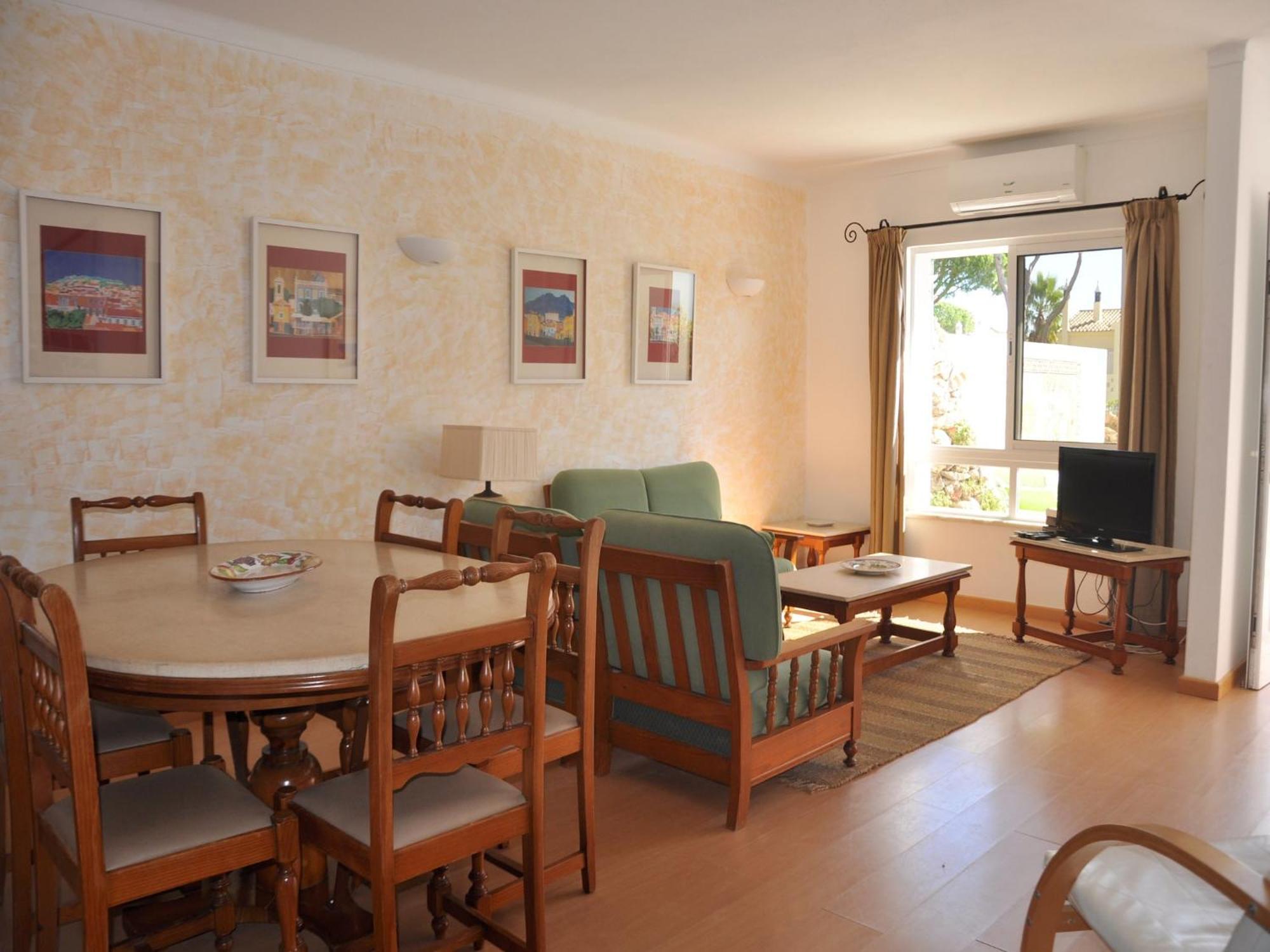 Horacio Villa Is Located Near The Center Of Vilamoura Buitenkant foto