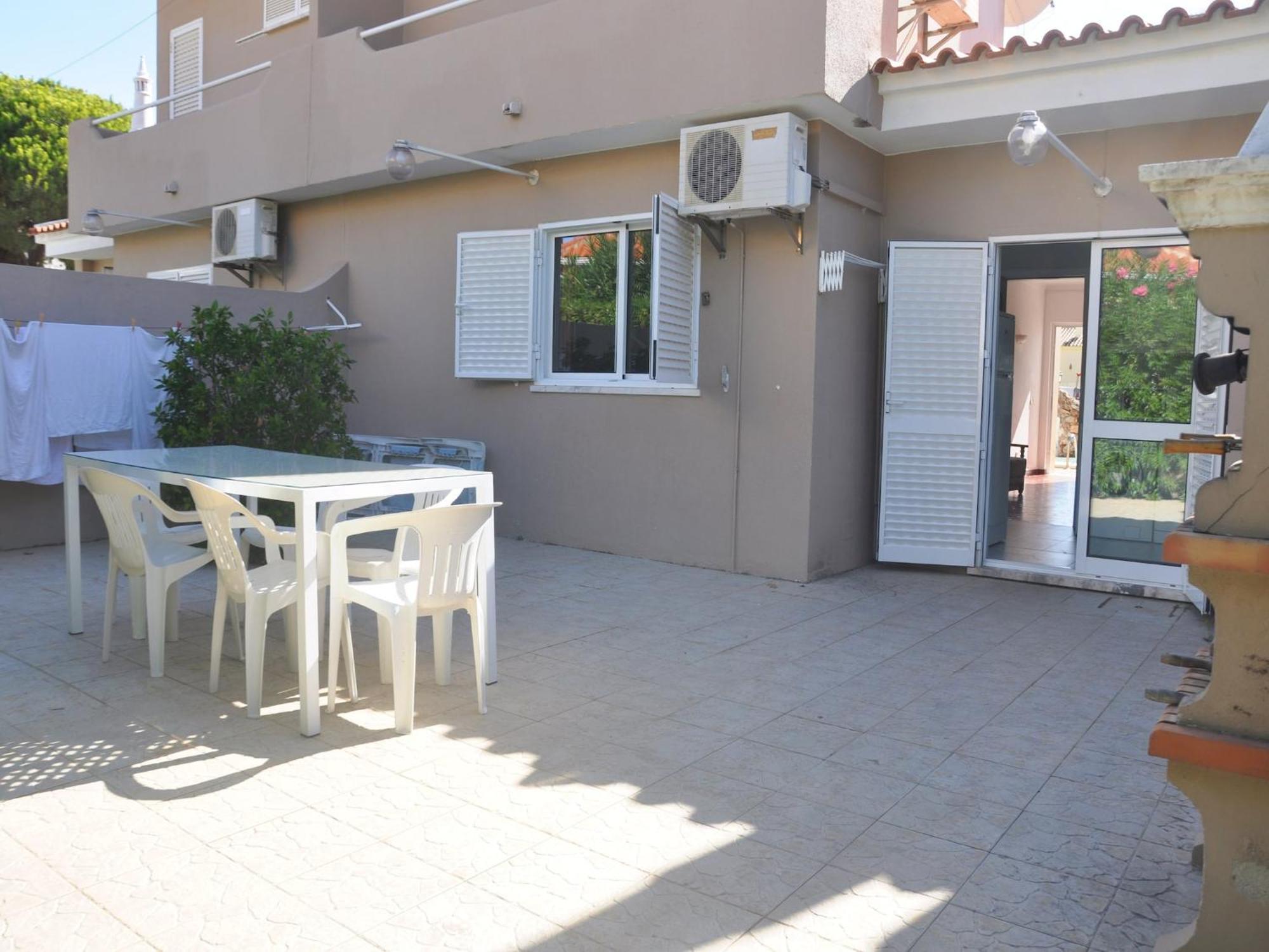 Horacio Villa Is Located Near The Center Of Vilamoura Buitenkant foto